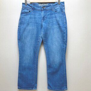 Old Navy Sweetheart Light Denim Capris - size 6